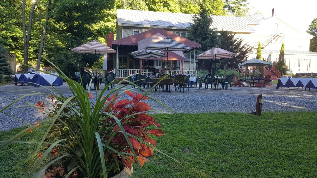 Waybury Inn East Middlebury Exterior photo